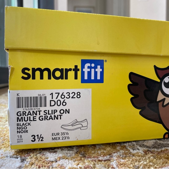 Boys Dress Shoes Size 3 1/2 - Picture 2 of 2